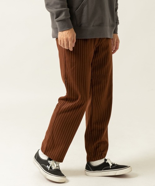 ITEMS URBANRESEARCH（アイテムズ アーバンリサーチ）の「TRストレッチ ストライプイージーパンツ（その他パンツ・メンズ・ブラック/ブラウン/グレー・MEDIUM/LARGE）」の4枚目の写真