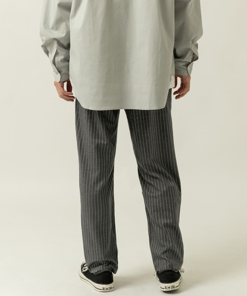 ITEMS URBANRESEARCH（アイテムズ アーバンリサーチ）の「TRストレッチ ストライプイージーパンツ（その他パンツ・メンズ・ブラック/ブラウン/グレー・MEDIUM/LARGE）」の13枚目の写真