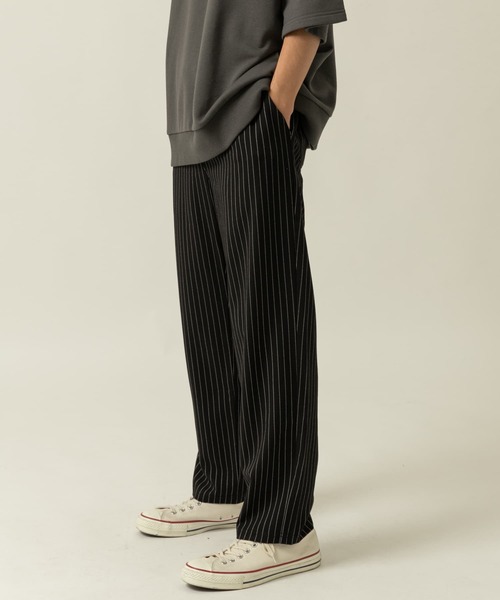 ITEMS URBANRESEARCH（アイテムズ アーバンリサーチ）の「TRストレッチ ストライプイージーパンツ（その他パンツ・メンズ・ブラック/ブラウン/グレー・MEDIUM/LARGE）」の19枚目の写真