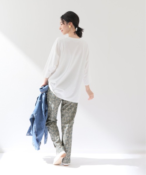 SLOBE IENA（スローブイエナ）の「フロントスリットテーパードパンツ【手洗い可能】◆（その他パンツ・レディース・チャコールグレー/ベージュ/グリーン・38/36）」の15枚目の写真