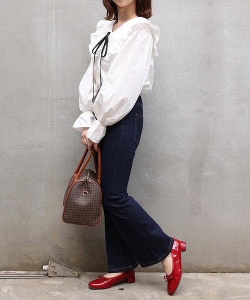 one after another NICE CLAUP（ワンアフターアナザーナイスクラップ）の「メインにもレイヤードスタイルにも。着回し広がるビックカラーアソートブラウス（シャツ/ブラウス・レディース・オフホワイト/ブラック/ストライプ/ドット・FREE）」の19枚目の写真