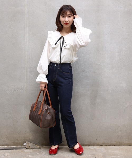 one after another NICE CLAUP（ワンアフターアナザーナイスクラップ）の「メインにもレイヤードスタイルにも。着回し広がるビックカラーアソートブラウス（シャツ/ブラウス・レディース・オフホワイト/ブラック/ストライプ/ドット・FREE）」の18枚目の写真