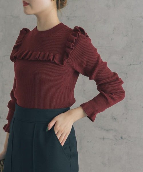 URBAN RESEARCH ROSSO（アーバンリサーチロッソ）の「フリルデザインリブニットプルオーバー（ニット/セーター・レディース・ダークブラウン/ベージュ/ピンク系その他・FREE）」の4枚目の写真