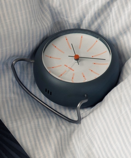 ひー様 ARNE JACOBSEN BANKERS 50th Anniversary TABLE CLOCK 43694 置時計