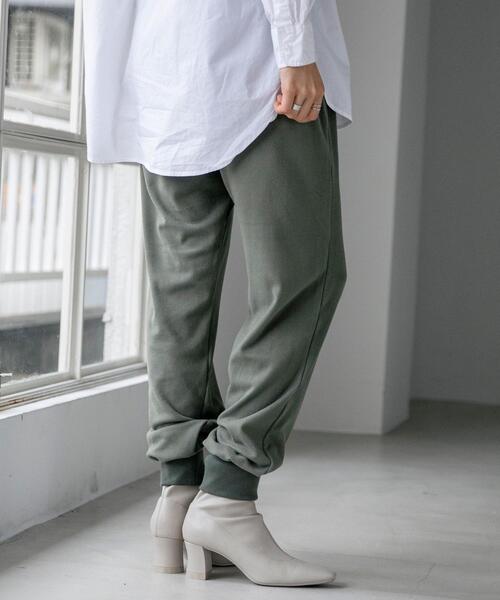 FEELING MADE（フィーリングメイド）の「FEELING MADE ストレッチマイクロフリース ジョガーパンツ <UNISEX>（スウェットパンツ・レディース・ブラック/オリーブ・SMALL/MEDIUM/LARGE）」の9枚目の写真