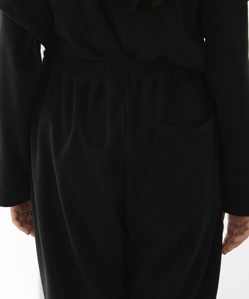 FEELING MADE（フィーリングメイド）の「FEELING MADE ストレッチマイクロフリース ジョガーパンツ <UNISEX>（スウェットパンツ・レディース・ブラック/オリーブ・SMALL/MEDIUM/LARGE）」の15枚目の写真