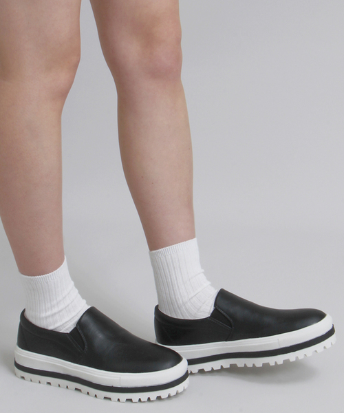 WEGO（ウィゴー）の「WEGO/ラインスリッポン（スニーカー・レディース・ホワイト/ブラック/シルバー/その他1・LARGE/MEDIUM）」の3枚目の写真