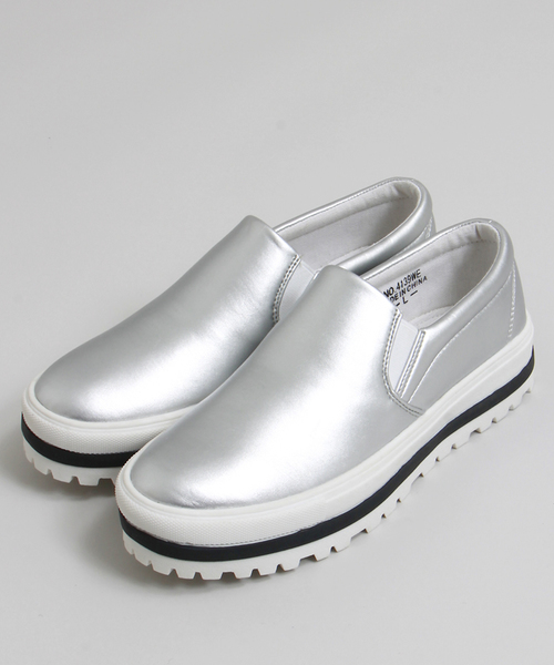 WEGO（ウィゴー）の「WEGO/ラインスリッポン（スニーカー・レディース・ホワイト/ブラック/シルバー/その他1・LARGE/MEDIUM）」の10枚目の写真