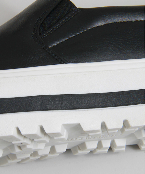 WEGO（ウィゴー）の「WEGO/ラインスリッポン（スニーカー・レディース・ホワイト/ブラック/シルバー/その他1・LARGE/MEDIUM）」の6枚目の写真