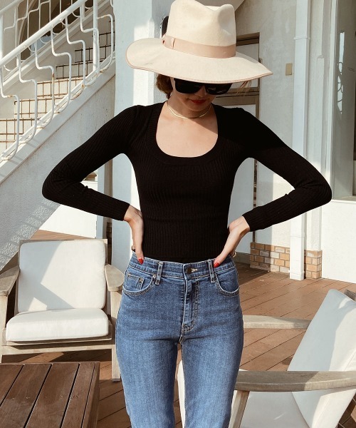 esutoreja（エストレジャ）の「タイトリブニットトップス（ニット/セーター・レディース・ホワイト/ブラック/ブルー/ベージュ・FREE）」の3枚目の写真