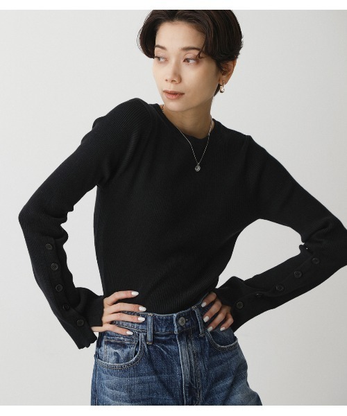 AZUL by moussy（アズールバイマウジー）の「SLEEVE BUTTON RIB KNIT TOPS/スリーブボタンリブニットトップス（ニット/セーター・レディース・ブルー/ブラック/オフホワイト/ピンク・SMALL/MEDIUM）」の15枚目の写真