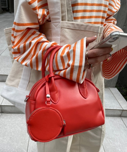 DISCOAT（ディスコート）の「【WEB限定】半円ミニボストンショルダーバッグ（ショルダーバッグ・レディース・ブラック/グリーン/グレイッシュベージュ/キャメル/オレンジ/パイソン・FREE）」の17枚目の写真