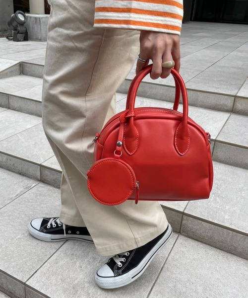 DISCOAT（ディスコート）の「【WEB限定】半円ミニボストンショルダーバッグ（ショルダーバッグ・レディース・ブラック/グリーン/グレイッシュベージュ/キャメル/オレンジ/パイソン・FREE）」の18枚目の写真