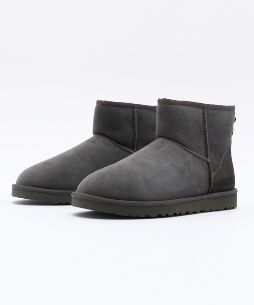 UGG（アグ）の「UGG australia  ショートブーツ（ブーツ・レディース・ブラック/ダークブラウン/グレー・6/7/5/8）」の3枚目の写真