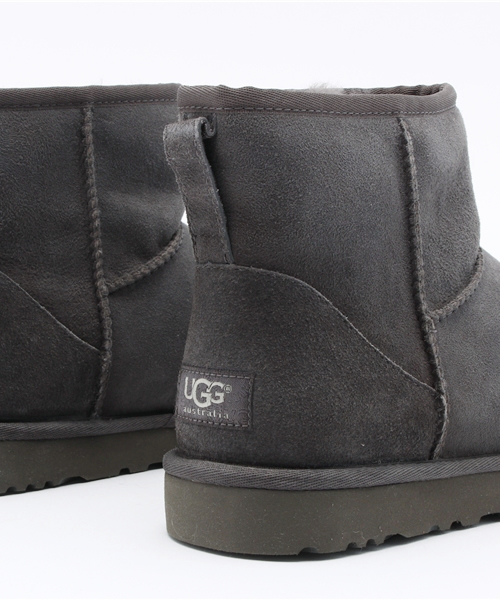 UGG（アグ）の「UGG australia  ショートブーツ（ブーツ・レディース・ブラック/ダークブラウン/グレー・6/7/5/8）」の8枚目の写真