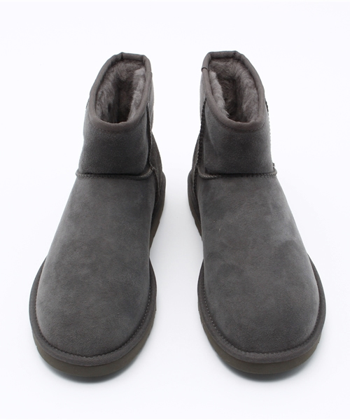 UGG（アグ）の「UGG australia  ショートブーツ（ブーツ・レディース・ブラック/ダークブラウン/グレー・6/7/5/8）」の9枚目の写真