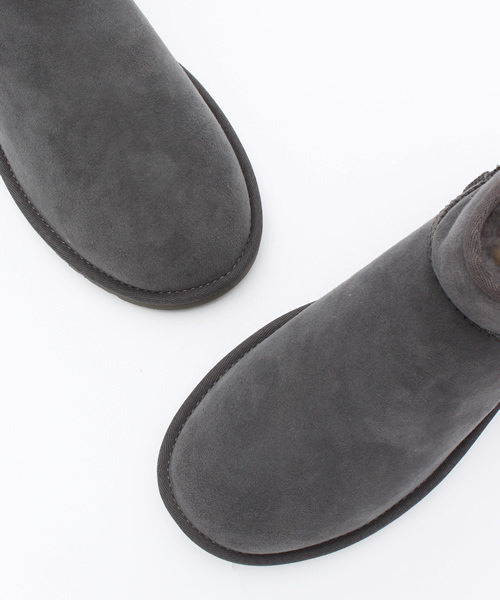 UGG（アグ）の「UGG australia  ショートブーツ（ブーツ・レディース・ブラック/ダークブラウン/グレー・6/7/5/8）」の10枚目の写真