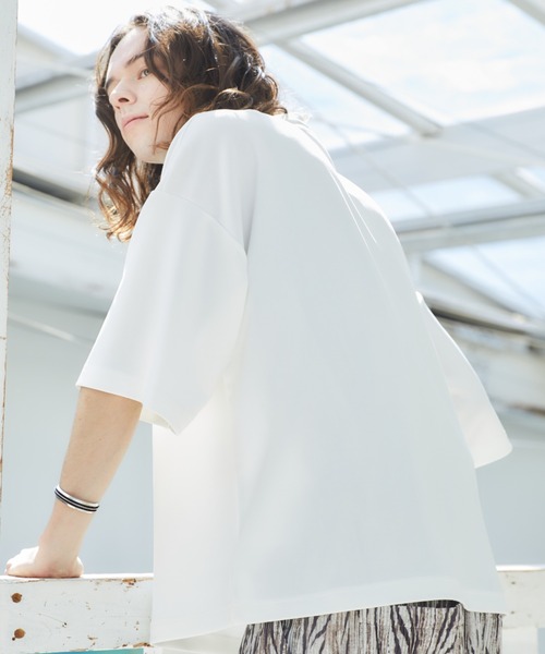 CASPER JOHN（キャスパージョン）の「Mock neck big T-shirts/モックネックビッグTシャツ（Tシャツ/カットソー・メンズ・ホワイト/ライトグレー/ブラック/オレンジ/ダークブルー・SMALL/MEDIUM/LARGE）」の10枚目の写真