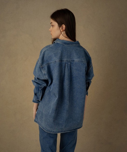 Levi's(リーバイス)の「Levi's(R) RED ユーティリティシャツ SACRAMENTO RIVER BLUE TOP(シャツ/ブラウス・レディース・ブルー・S/XS/M)」の3枚目の写真