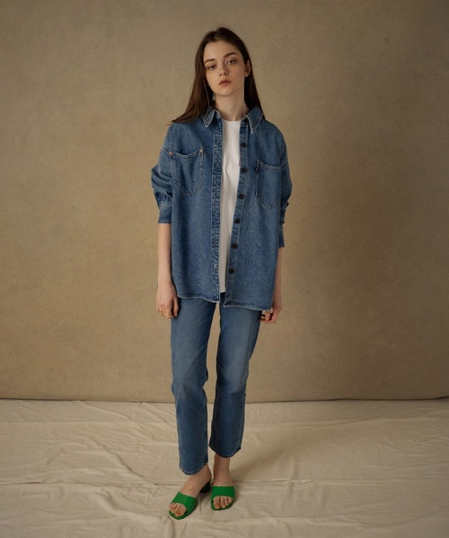Levi's(リーバイス)の「Levi's(R) RED ユーティリティシャツ SACRAMENTO RIVER BLUE TOP(シャツ/ブラウス・レディース・ブルー・S/XS/M)」の2枚目の写真