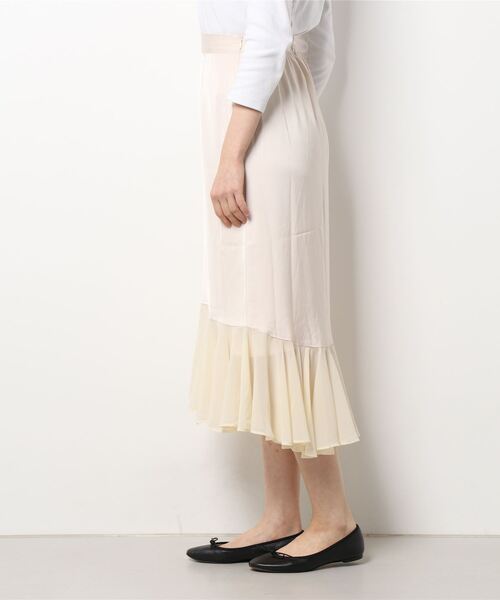 ur,Melty（ユアメルティー）の「裾切替マーメイドスカート（スカート・レディース・ブラック/オフホワイト/イエロー・FREE）」の4枚目の写真