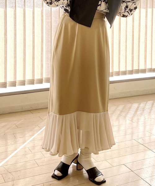 ur,Melty（ユアメルティー）の「裾切替マーメイドスカート（スカート・レディース・ブラック/オフホワイト/イエロー・FREE）」の3枚目の写真