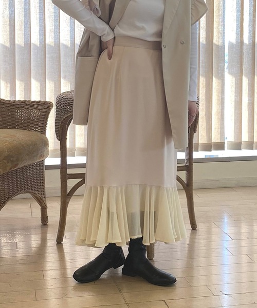 ur,Melty（ユアメルティー）の「裾切替マーメイドスカート（スカート・レディース・ブラック/オフホワイト/イエロー・FREE）」の18枚目の写真