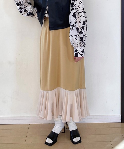 ur,Melty（ユアメルティー）の「裾切替マーメイドスカート（スカート・レディース・ブラック/オフホワイト/イエロー・FREE）」の11枚目の写真