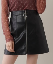 SPINNS（スピンズ）の「リングジップデザイン フェイクレザーミニスカート（スカート）」