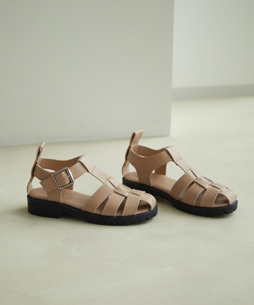 Juze（ジュゼ）の「リサイクルフェイクレザーボリュームソールグルカサンダル【sustainable】（サンダル・レディース・ブラック/ベージュ/オフホワイト・L/S/M）」の14枚目の写真