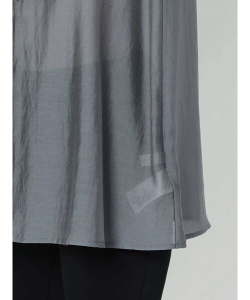 MERCURYDUO（マーキュリーデュオ）の「ボリュームラッフルブラウス（シャツ/ブラウス・レディース・オフホワイト/ネイビー/ダークブラウン・FREE）」の12枚目の写真