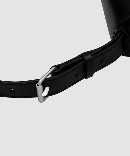 1017 ALYX 9SM（アリクス）の「LUDO BAG（ショルダーバッグ・メンズ・ブラック/ピンク・U）」の5枚目の写真