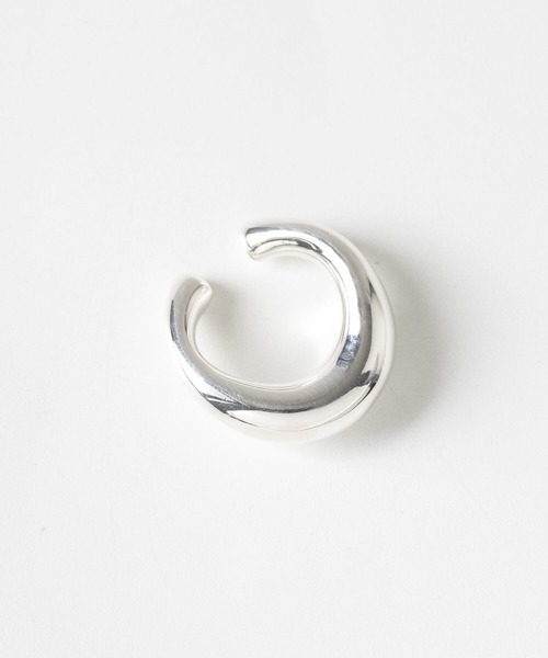 JUICY ROCK（ジューシーロック）の「CYCRO/SV925 片耳ボリュームカーブイヤーカフ（イヤーカフ・レディース・シルバー・ONE SIZE）」の5枚目の写真
