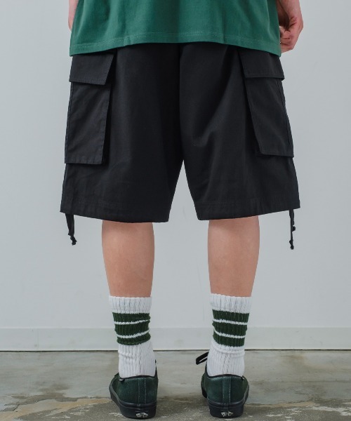 improves(インプローブス)の「【improves】ワイド カーゴ カラー ショートパンツ(カーゴパンツ・メンズ・ライトグレー/ブラック/カーキ/イエロー/オレンジ/ブルー/キャメル・MEDIUM/LARGE)」の10枚目の写真