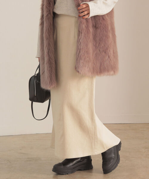 BeAMS DOT(ビームスドット)の「BeAMS DOT / コーデュロイ ロングタイトスカート(スカート・レディース・ライトイエロー/ブルー/オフホワイト・S/M)」の10枚目の写真