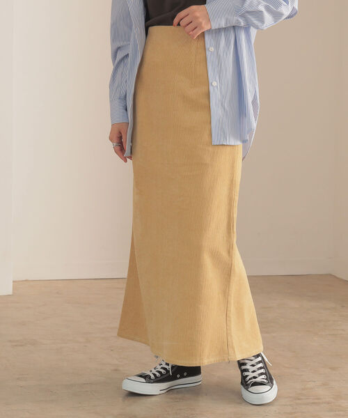 BeAMS DOT(ビームスドット)の「BeAMS DOT / コーデュロイ ロングタイトスカート(スカート・レディース・ライトイエロー/ブルー/オフホワイト・S/M)」の17枚目の写真