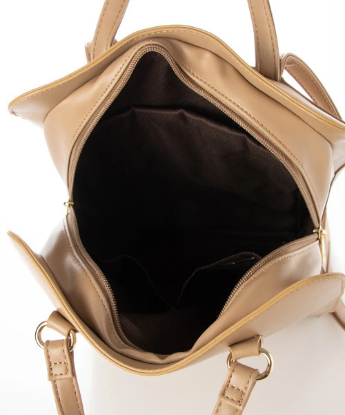 cache cache（カシュ カシュ）の「カシュカシュ cachecache / WEB限定3wayラウンドスクエアリュック（バックパック/リュック・レディース・ブラック/グレー/ベージュ系その他・FREE）」の5枚目の写真