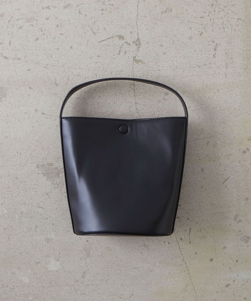 EFOLE（エフォル）の「2way バスケット ショルダー バッグ（ショルダーバッグ・レディース・ブラック/ベージュ/キャメル・FREE）」の4枚目の写真