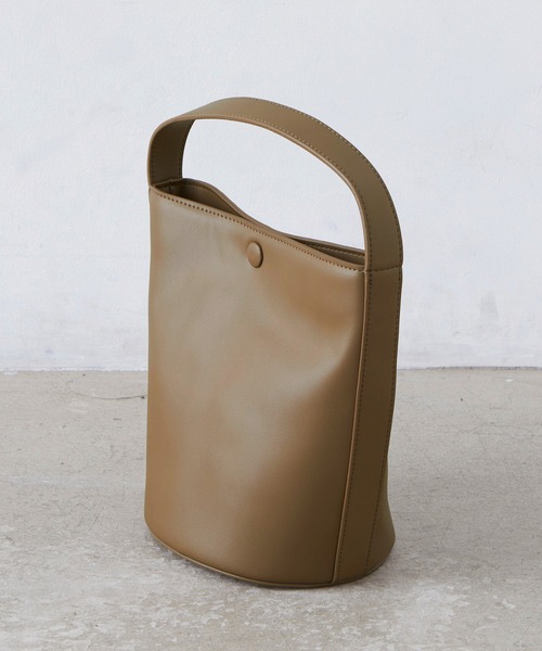 EFOLE（エフォル）の「2way バスケット ショルダー バッグ（ショルダーバッグ・レディース・ブラック/ベージュ/キャメル・FREE）」の7枚目の写真