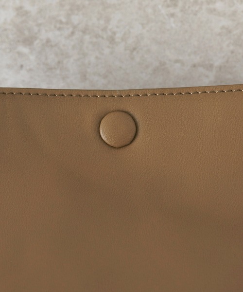 EFOLE（エフォル）の「2way バスケット ショルダー バッグ（ショルダーバッグ・レディース・ブラック/ベージュ/キャメル・FREE）」の13枚目の写真