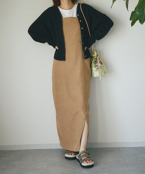 un dix cors(アンディコール)の「高見え スリットIラインキャミワンピース(ワンピース・レディース・チャコールグレー/ベージュ・FREE)」の22枚目の写真