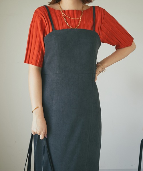 un dix cors(アンディコール)の「高見え スリットIラインキャミワンピース(ワンピース・レディース・チャコールグレー/ベージュ・FREE)」の4枚目の写真