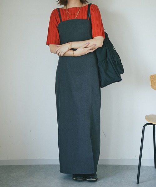 un dix cors(アンディコール)の「高見え スリットIラインキャミワンピース(ワンピース・レディース・チャコールグレー/ベージュ・FREE)」の3枚目の写真