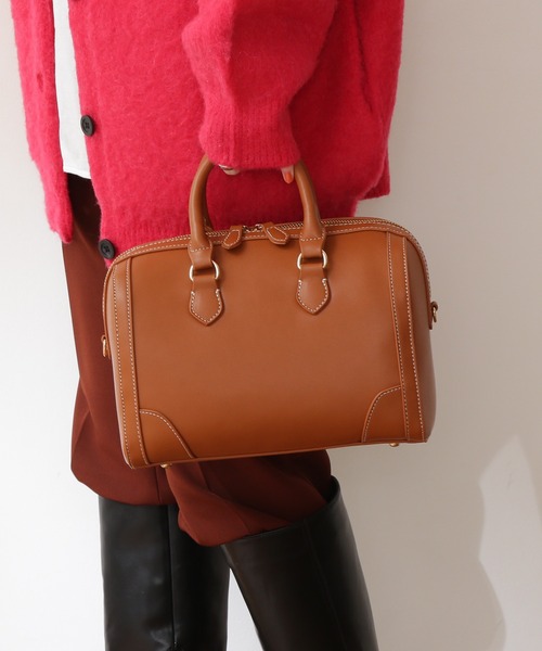 N.（N. Natural Beauty Basic）（エヌエヌナチュラルビューティーベーシック）の「【横田ひかるさん着用】◆ステッチボストンバッグ（ボストンバッグ・レディース・ブラック/キャメル・ﾌﾘ-）」の2枚目の写真