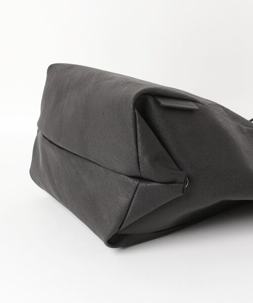 PATRICK STEPHAN(パトリックステファン)の「パトリック ステファン / Fabric middle tote 'loop handle' brush トートバッグ(トートバッグ・メンズ・ブラック・FREE)」の5枚目の写真