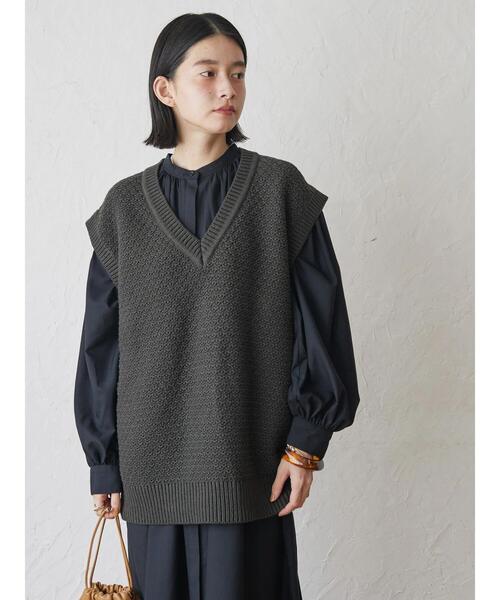 AMERICAN HOLIC（アメリカンホリック）の「Vネックリンクス編みニットベスト（ベスト・レディース・ブラック/アイボリー/ネイビー・FREE）」の14枚目の写真