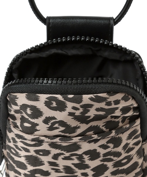 BAYFLOW（ベイフロー）の「[スマホ・カード収納可♪]多機能ライトミニショルダー2（ショルダーバッグ・レディース・ブラック/カーキ/ブラウン系その他/ベージュ系その他/ライトグリーン/ライトグレー・ONE SIZE/FREE）」の20枚目の写真