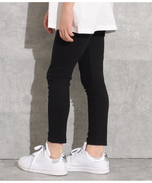 ANAP kids(アナップキッズ)の「ウエストロゴゴムテレコレギンス(レギンス/スパッツ・キッズ・ブラック/グレー・100cm/120cm/110cm/130cm)」の4枚目の写真