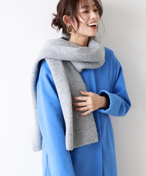 Pierrot（ピエロ）の「ふんわりウォッシャブルマフラー（マフラー・レディース・ベージュ系その他/グレー系その他/アイボリー・FREE）」の4枚目の写真