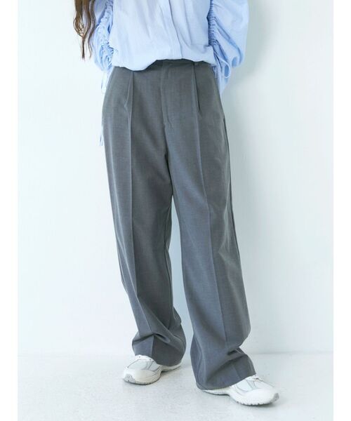 Ungrid（アングリッド）の「センタープレスルーズパンツ（その他パンツ・レディース・ベージュ/グレー/オレンジ・SMALL/MEDIUM）」の16枚目の写真